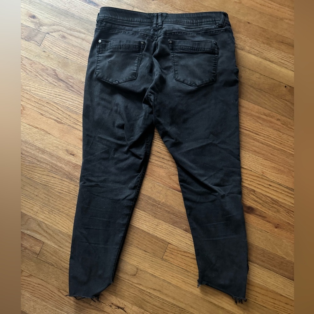 Democracy Black Ankle Jeans - Picture 12 of 14